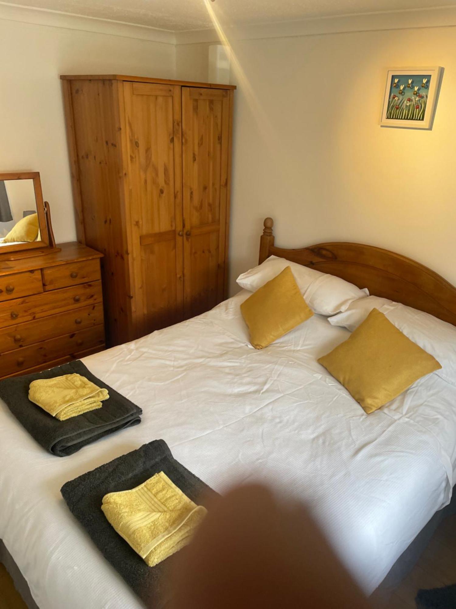Bumblebee Lodge Saint Cleer Kültér fotó